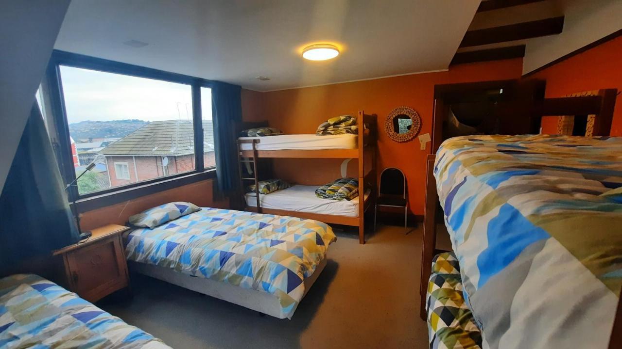 Manor House Backpackers Vandrehjem Dunedin Eksteriør billede