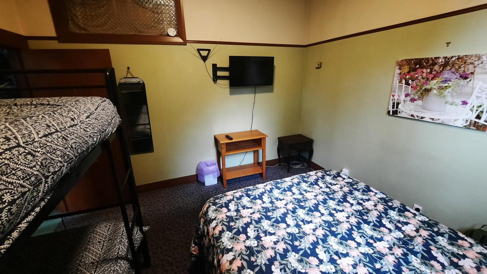 Manor House Backpackers Vandrehjem Dunedin Eksteriør billede