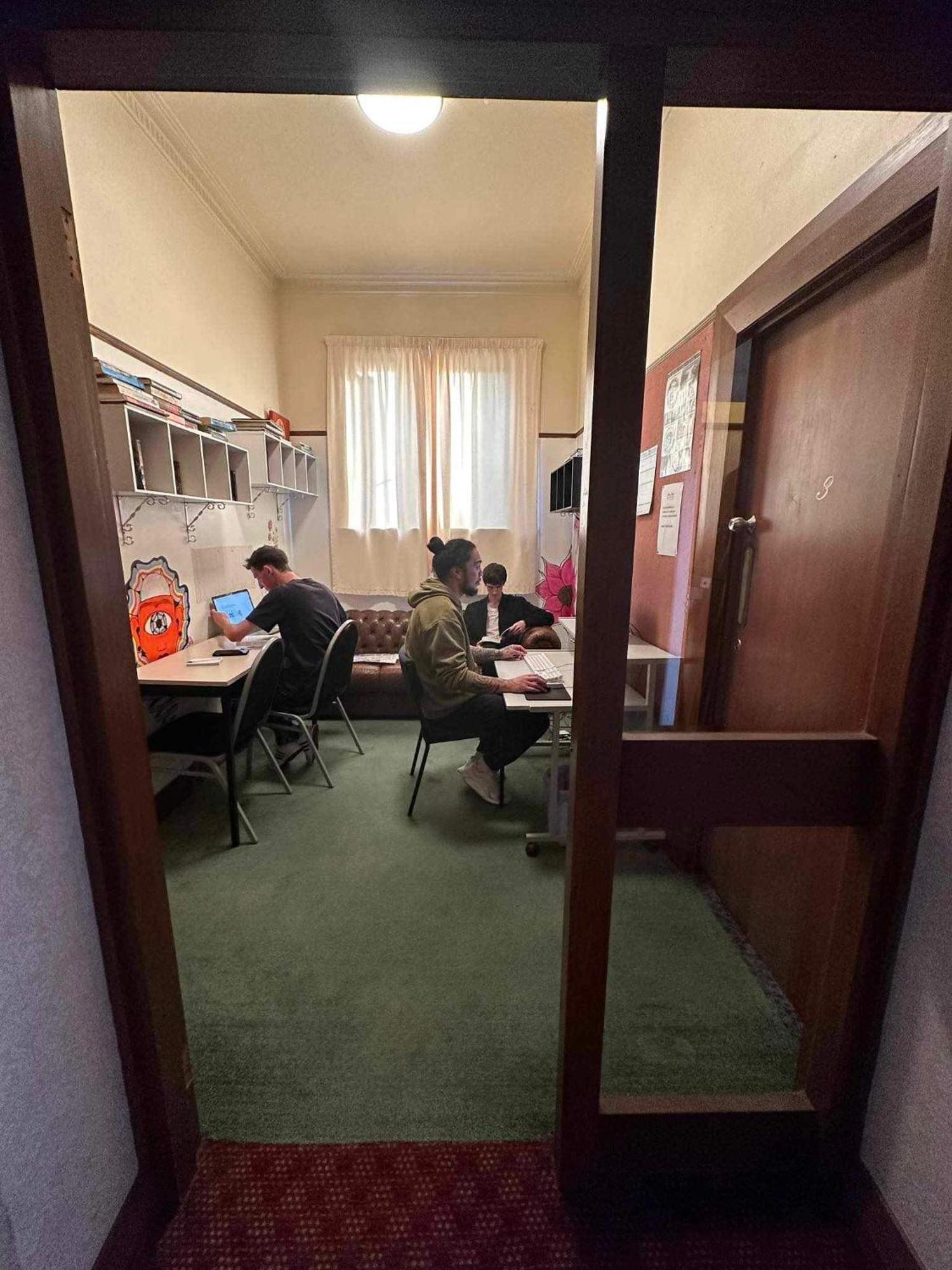 Manor House Backpackers Vandrehjem Dunedin Eksteriør billede