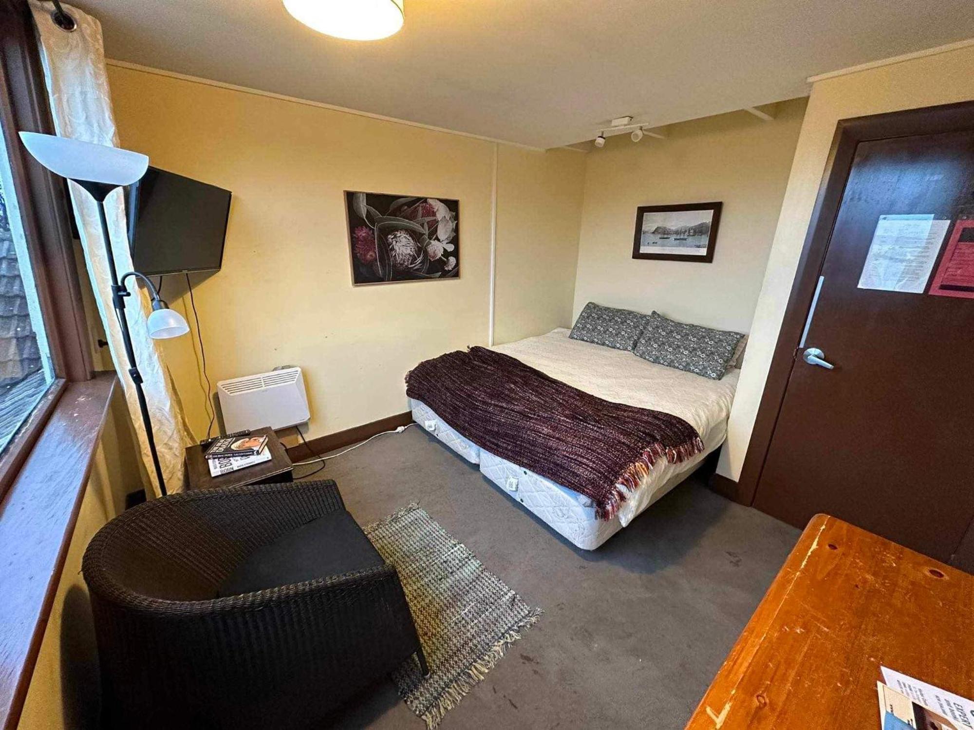 Manor House Backpackers Vandrehjem Dunedin Eksteriør billede