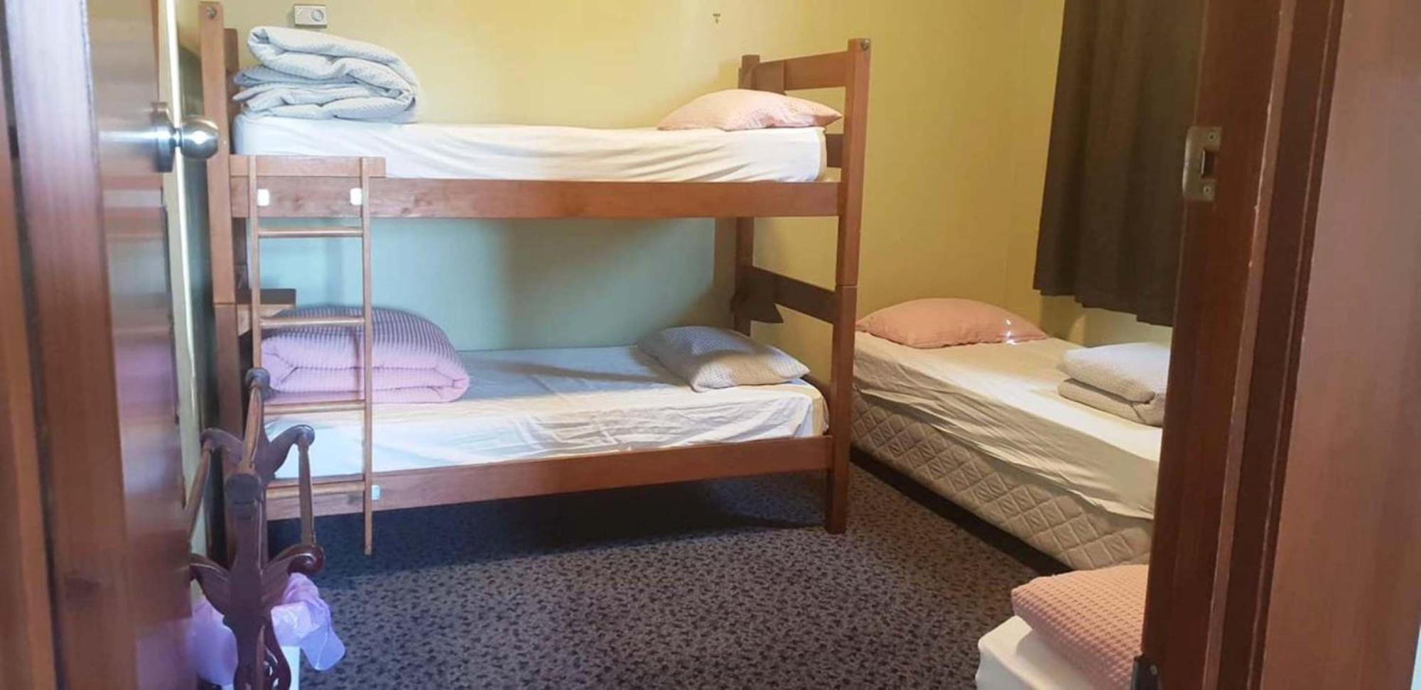 Manor House Backpackers Vandrehjem Dunedin Eksteriør billede